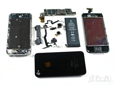 iFixit : l'iPhone 4S, les puces à l'air