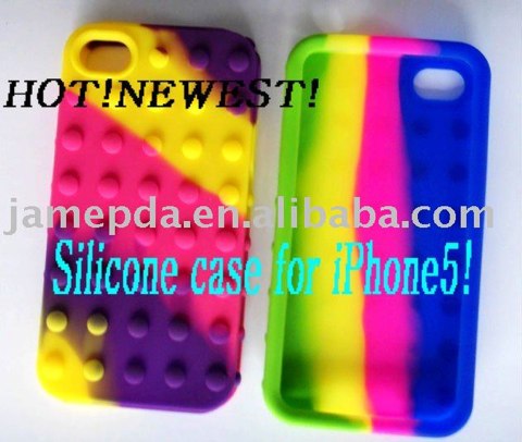 http://static.igen.fr/img/2011/4/Mix_Color_Silicone_Case_for_iPhone_5-20110418-150715.jpg